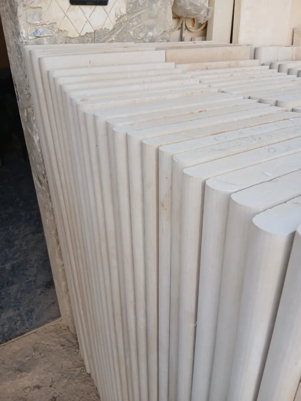 طبانات حجر ابيض ازازي